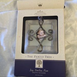 NWT Glass Metal Frame Hallmark Christmas Ornament